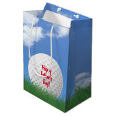 父の日の草の中のゴルフボール ミディアムペーパーバッグ (正面アングル)