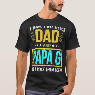 父の日はパパとパパGの2タイトルを持っている Tシャツ