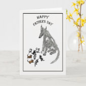 父の日は幸せ、灰色の犬と子犬おもしろい。 カード (黄色い花)