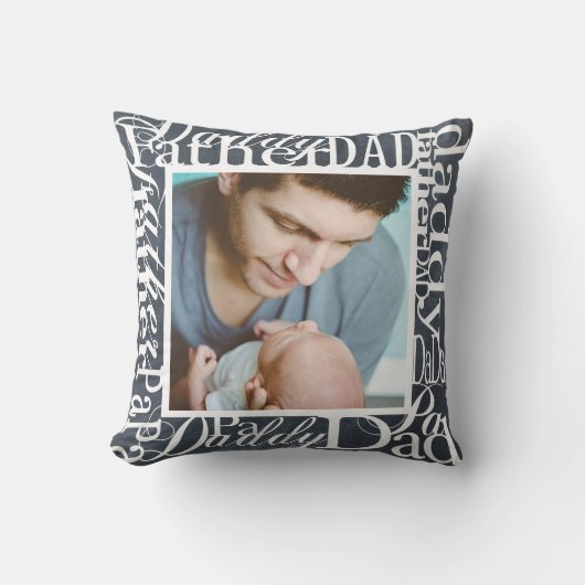 父の日パーソナライズされた単語コラージュの黒板 クッション (正面)