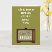 父の日リラックスのレトロTVのパパに戻る カード (黄色い花)