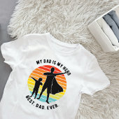 父の日私のパパは私のヒーローの最高のパパだ Tシャツ