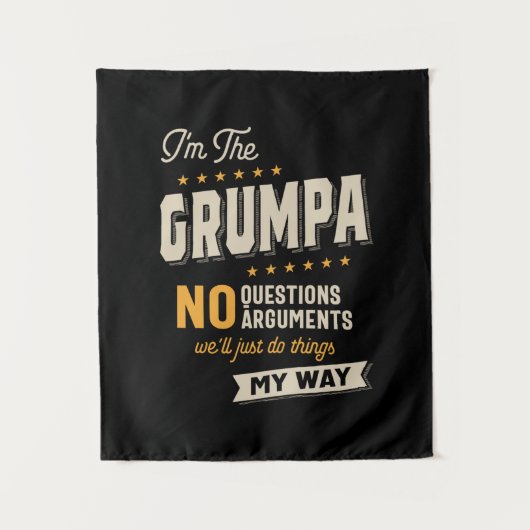 父の日 | Grumpa Way 面白いおじいちゃん タペストリー (正面)