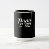 父の日 | Papa Loading 2021 First Time Father ツートーンマグカップ (中央)