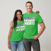 父はアメリカ国旗を持った私のヒーローヴィンテージ Tシャツ (ユニセックス)