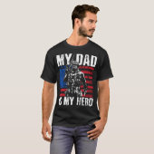 父はヒーロー 軍人パパ 父の日 7月4日 Tシャツ (正面フル)