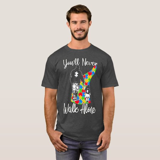 父娘の自閉症で一人で歩くことはない Tシャツ (正面フル)