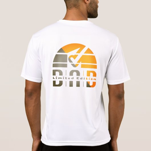 父親は無条件の愛である:パパ版 Tシャツ (裏面)