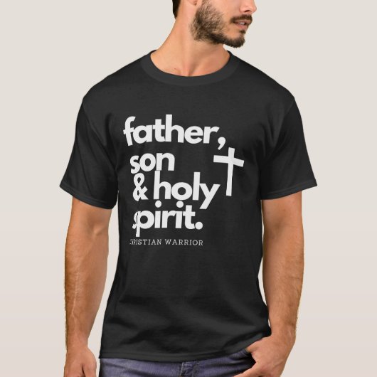 父,息子と聖霊 – 戦士イエス・クロスT- Tシャツ (正面)