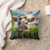 牛がお洒落柵の上を覗き込む クッション (ブランケット)
