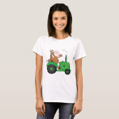 牛がトラクターを運転 Tシャツ (正面フル)