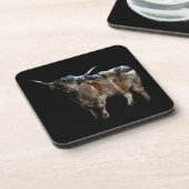 牛が倒立牛の像を持つ高地 コースター (左側)