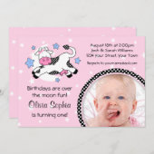 牛が月を飛び越えるベイビーフォト誕生日 招待状 (正面/裏面)