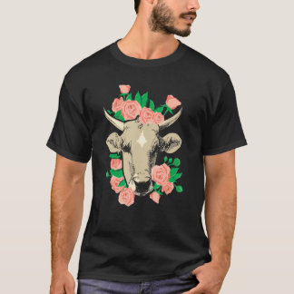 牛とバラの花 フラワー かわいい農家の奥さん Tシャツ