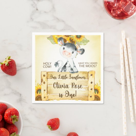 牛とヒマワリの女の子の最初の誕生日ナプキン。 スタンダードカクテルナプキン (インサイチュ)