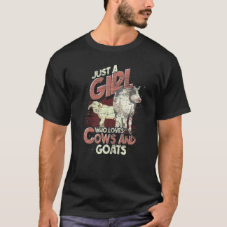 牛とヤギが好きな女の子 農場の動物C Tシャツ