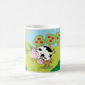 牛と子牛の農場の風景 コーヒーマグカップ (中央)