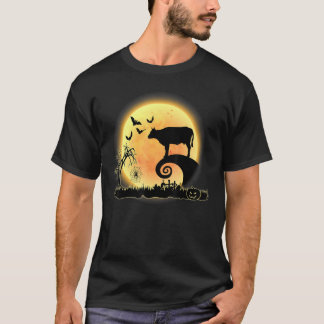 牛と月の農場のかわいいハロウィンの怖いコスチューム Tシャツ