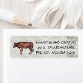 牛のいる農村の水彩画のような木製の農場 ラベル (インサイチュ)