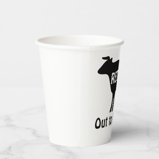 牛のおもしろいテーマの引退ユーモアを牧草地に 紙コップ (右)