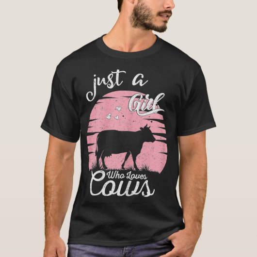 牛のシャツが大好きな女の子が女の子を乳で飲む Tシャツ (正面)