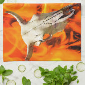 牛のスカルと火 キッチンタオル (折り畳み)