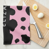 牛のプリント，牛の斑点，ピンクの牛，あなたの名前 キッチンタオル (四つ折り)