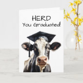牛の卒業カード「Herd You Graduated」ユーモア溢れるデザイン カード (黄色い花)