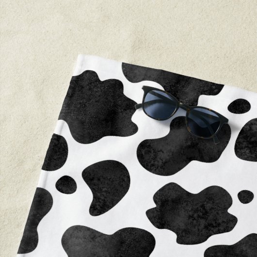 牛の斑点のパターン白黒アニマルプリント ビーチタオル (インサイチュ)