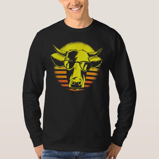 牛の牛の頭レトロサングラス農家 Tシャツ (正面)