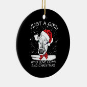牛の贈り物 |牛とクリスマスを愛する女の子 セラミックオーナメント (右)