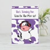 牛の踊り家畜をテーマにした少女1歳の誕生日 招待状 (スタンド正面)