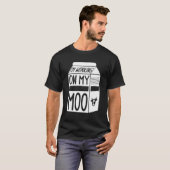 牛の農場の動物のティー – 私は私の仕事をモーしている Tシャツ (正面フル)