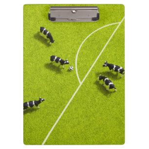 牛の遊サッカー クリップボード