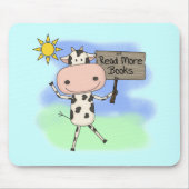 牛はより多くの本を読みました マウスパッド (正面)