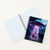 牛はエイリアンに出会う。 ノートブック (内部)