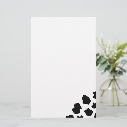 牛はパターン文房具|のおもしろいなアニマルプリントに斑点を付けます 便箋 (スタンド正面)