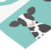牛イラストレーションティール（緑がかった色）逆プリント農場動物 テーブルクロス (アングル)