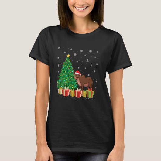 牛クリスマスツリー点灯サンタ帽子カウクリスマス Tシャツ (正面)