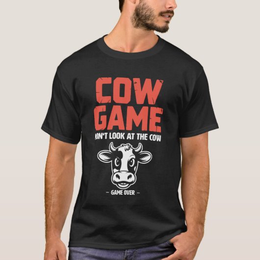 牛ゲーム 農場の動物 おもしろい Tシャツ (正面)
