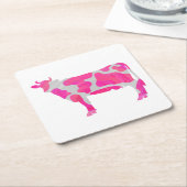 牛ショッキングピンクおよび白いシルエット スクエアペーパーコースター (アングル)