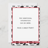 牛プリントの女性のカーボーイの誕生日の招待状 招待状 (裏面)