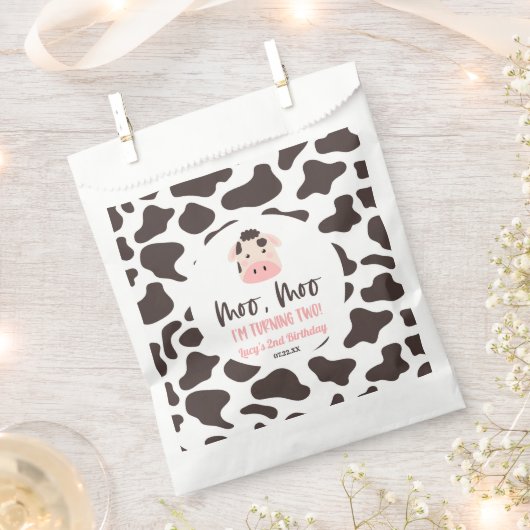 牛モー2歳の誕生日パーティーモー2頭を回す フェイバーバッグ (クリップ留めされた状態)