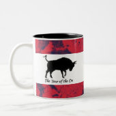 牛中国のの赤黒星占い ツートーンマグカップ (左)