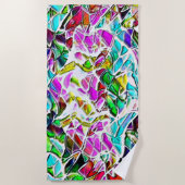 牛乳に浸した色と光沢のある石の形 ビーチタオル (正面)