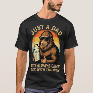 牛乳を買って帰ってくるビッグフットパパ Tシャツ