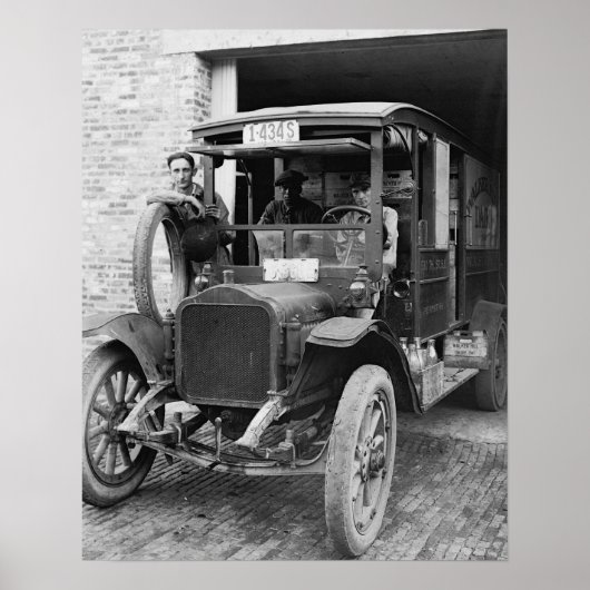 牛乳配達トラック、1921年。ヴィンテージ写真 ポスター (正面)