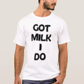 牛乳飲んでるよ Tシャツ (正面)