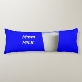 牛乳 ボディピロー (正面)