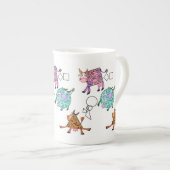 牛飛んでいるのマグ ボーンチャイナマグカップ (正面右)
